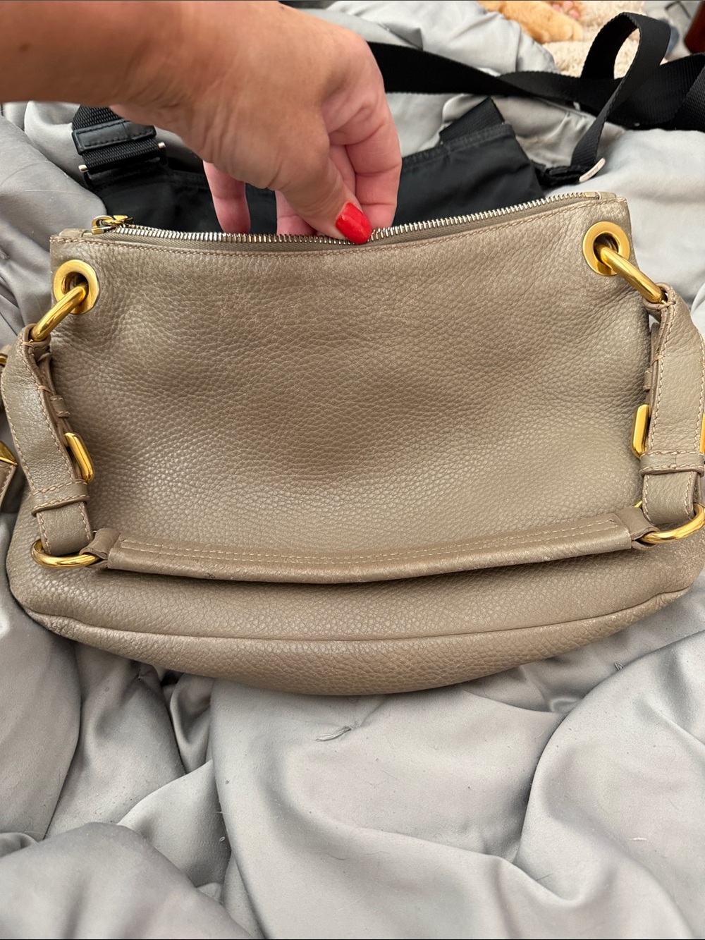 Prada🌟 Olive-Taupe Pebbled Leather Shoulder Bag with Gold Hardware - Picture 13 of 13
